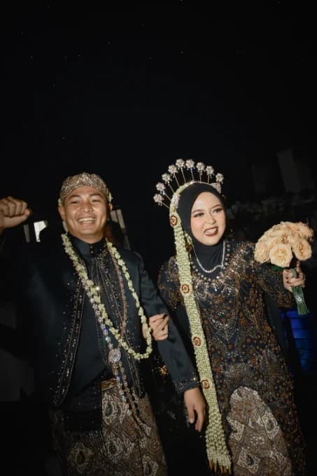 Senyum Pengantin — Portrait di Pati, dokumentasi pernikahan oleh AGASTYA Project